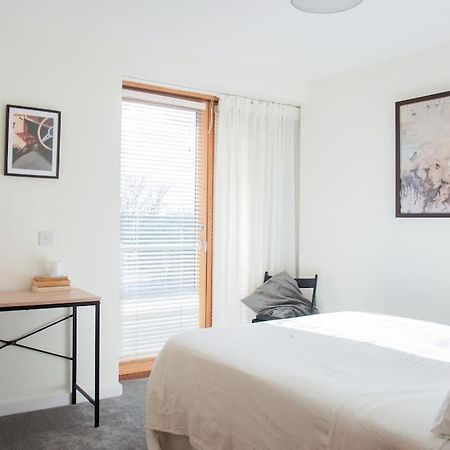 2 Bed 2 Bath Apartment With Canal View Dublin Exterior foto