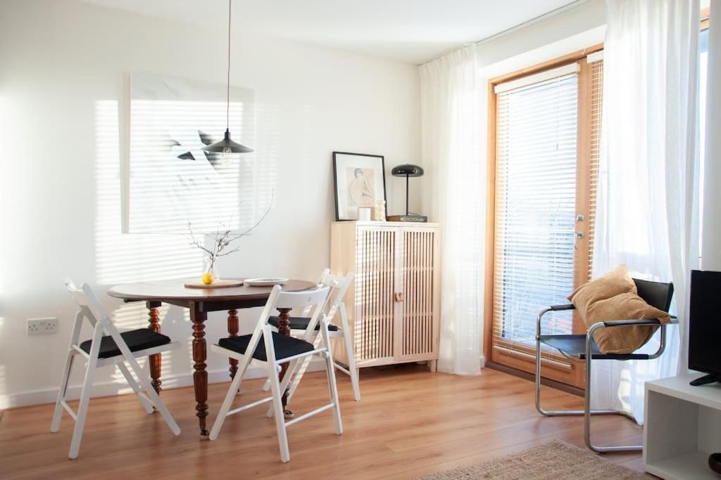 2 Bed 2 Bath Apartment With Canal View Dublin Exterior foto